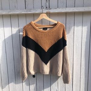 Crew neck color blocked crop sweater - L
